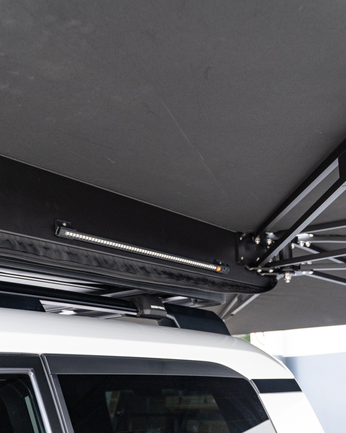 270 awning with white and amber light