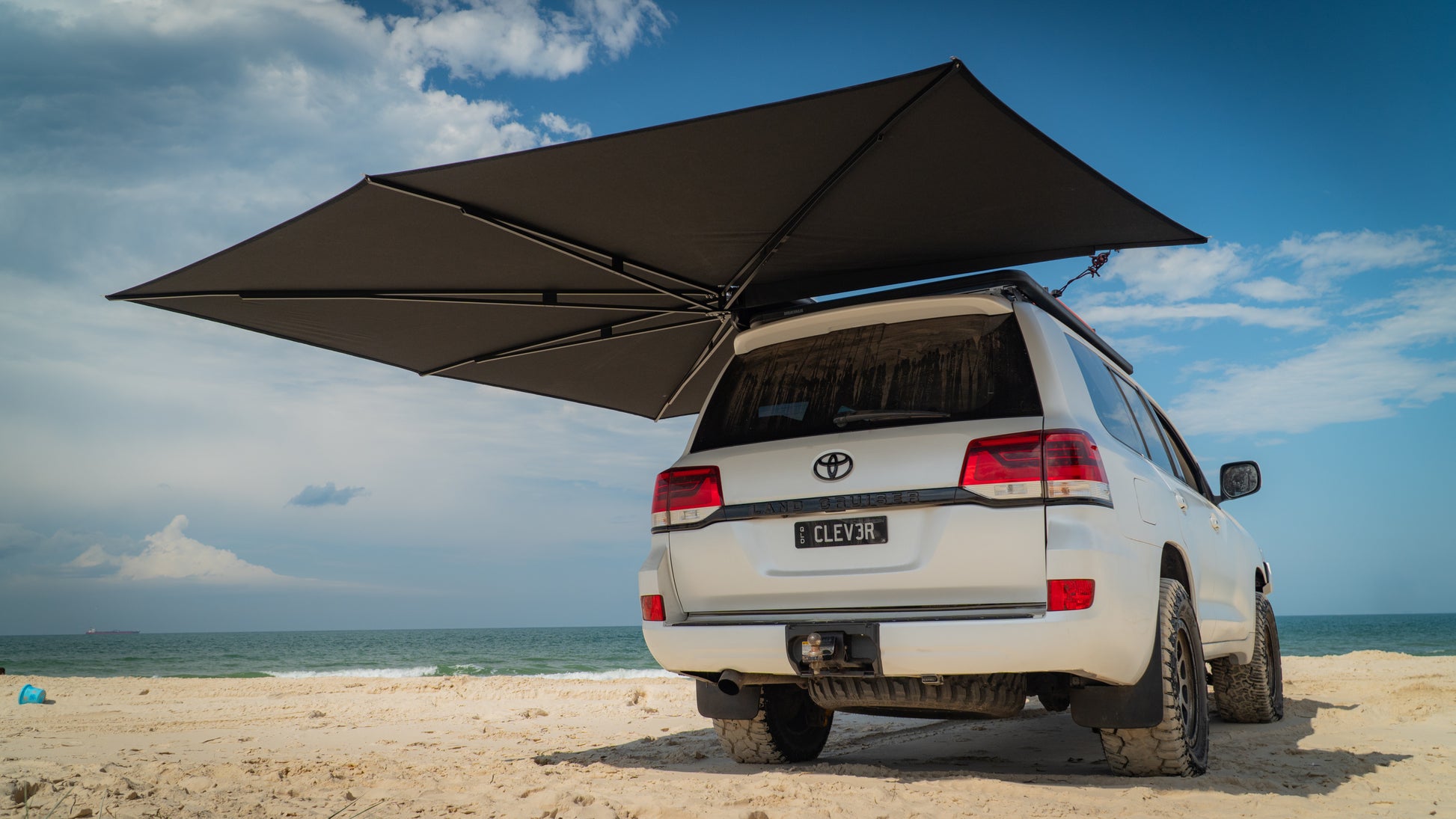 Clev3r awning